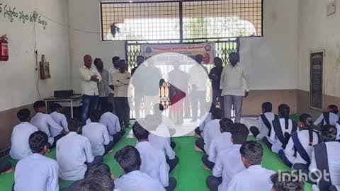 కోడేరు: కోడేరు ప్రభుత్వ జూనియర్ కళాశాల విద్యార్థులకు యోగ శిక్షణ కార్యక్రమం