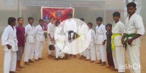 బల్మూర్: బల్మూరులో ప్రపంచ మార్షల్ ఆర్ట్స్ యోధుడు బ్రూస్ లీ జయంతి వేడుకలు