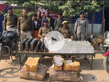 चोरौत: चोरौत पुलिस ने तीन शराब तस्करों को गिरफ्तार किया