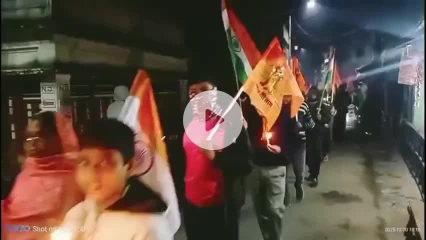 সুতাহাটা: বাংলাদেশে হিন্দু শ্রমিকে গাছে বেঁধে পিটিয়ে হত্যা করে পুড়িয়ে মারার ঘটনাযর প্রতিবাদে মোমবাতি মিছিল সুতাহাটা