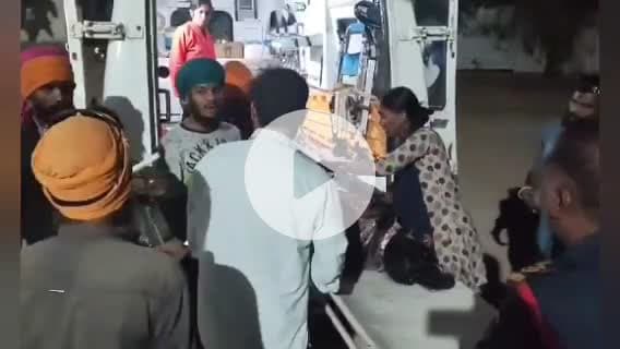 శంకరంపేట్ ఆర్: రామాయంపేట లోని డబుల్ బెడ్ రూమ్ కాలనీలో బావమరిదిపై బావ కత్తితో దాడి