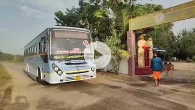 பர்கூர்: அடுத்த சூரண்குட்டை கிராமத்திற்கு கடந்த பல ஆண்டுகளுக்கு பிறகு வந்த புதிய அரசு பேருந்துக்கு காங்கிரஸ் கட்சியின் சார்பில் மக்கள் வரவேற்பு