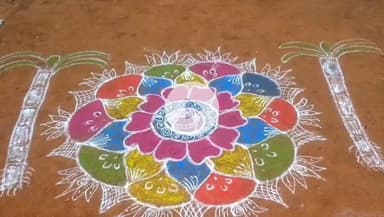 ஸ்ரீரங்கம்: சிலம்புடையான் பட்டியில் மணிகண்டம் ரோட்டரி சங்கம் சார்பாக பொங்கல் விழாவில் கிராமத்தை சேர்ந்த அனைவரும் பங்கேற்று பொங்கல் வைத்தனர்