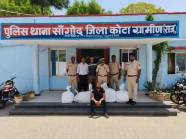 #जिला_कोटा_ग्रामीण_पुलिस की #अवैध_शराब के खिलाफ कार्यवाही
पुलिस थाना सांगोद ने कार्यवाही करते हुए
615 पव्वे #अवैध_शराब के जप्त करते हुए 01 व्यक्ति को #गिरफ्तार करने में हासिल की सफलता @PoliceRajasth