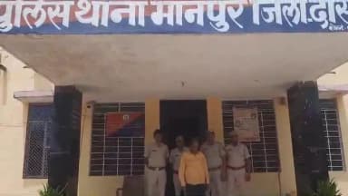 #Dausa #सिकराय: मानपुर थाना पुलिस की कार्रवाई
14 साल से फरार वारंटी को किया गिरफ्तार, आरोपी दिनेश खंडाल निवासी जयपुर को किया गिरफ्तार, थाना अधिकारी सुरेश कुमार के नेतृत्व में कार्रवाई