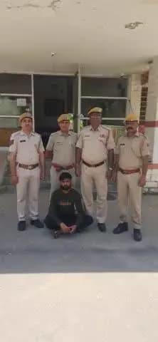 #PaliPolice
रेंज स्तरीय ऑपेरशन भौकाल-02 के तहत थाना बाली की अवैध मादक प्रदार्थो की रोकथाम के लिये कार्रवाई, कुल 3.825 किलोग्राम अवैध गांजा बरामद व एक आरोपी गिरफ्तार ।