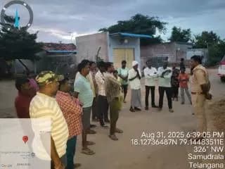 హుస్నాబాద్ ఎస్ఐ లక్ష్మారెడ్డి, గ్రామ విపిఓ తో కలిసి బంజారుపల్లి గ్రామాన్ని సందర్శించి రాబోవు స్థానిక సంస్థల ఎన్నికల గురించి సైబర్ నేరాల గురించి, గంజాయి డ్రగ్స్ ఇతర మత్తు పదార్థాల గురించి అవగాహన కల్పించారు.