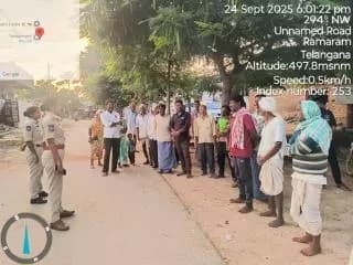 రాయపోల్ ఎస్ఐ మానస, గ్రామ విపిఓ తో కలిసి టెంకంపేట గ్రామాన్ని సందర్శించి రాబోవు స్థానిక సంస్థల ఎన్నికల గురించి, ఫైబర్ నేరాల గురించి, సీసీ కెమెరాల గురించి అవగాహన కల్పించారు.