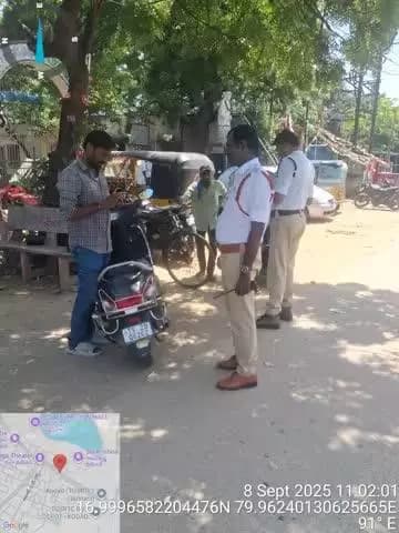 kodad traffic police Conducting vehicle Checking at Market area sir.
Reg. SI TRAFFIC PS KODAD sir.