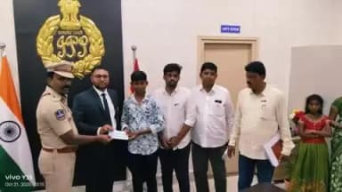 అమరవీరుల కుటుంబ సభ్యుల చదువుల ఖర్చుల నిమిత్తం ఆర్థిక సదుపాయం అందించిన జిల్లా కలెక్టర్ జిల్లా ఎస్పీ
