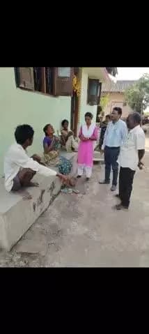 आज दिनांक २४/११/०२५ ला गेरा येथे मा. वैद्यकिय अधिकारी डॉ. येरावार सरान सोबत lep.Tec.व HA यांनी संश. कुष्ठ रुग्ण तपासणी करून MB रुग्ण शोधुन प्रत्यक्ष उपचार सुरू केले.