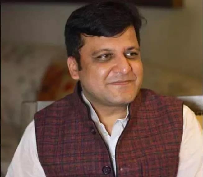 मैं किसी तरह से असंतुष्ट नहीं, हम सभी सीएम योगी के निर्देशों पर काम कर रहे हैं: मंत्री नितिन अग्रवाल #यूपी_राजनीति
