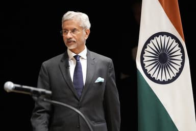 हालात बेहद तनावपूर्ण व खतरनाक हैं: एलएसी पर बड़ी संख्या में तैनात सैनिकों को लेकर विदेश मंत्री जयशंकर #भारत #चीन