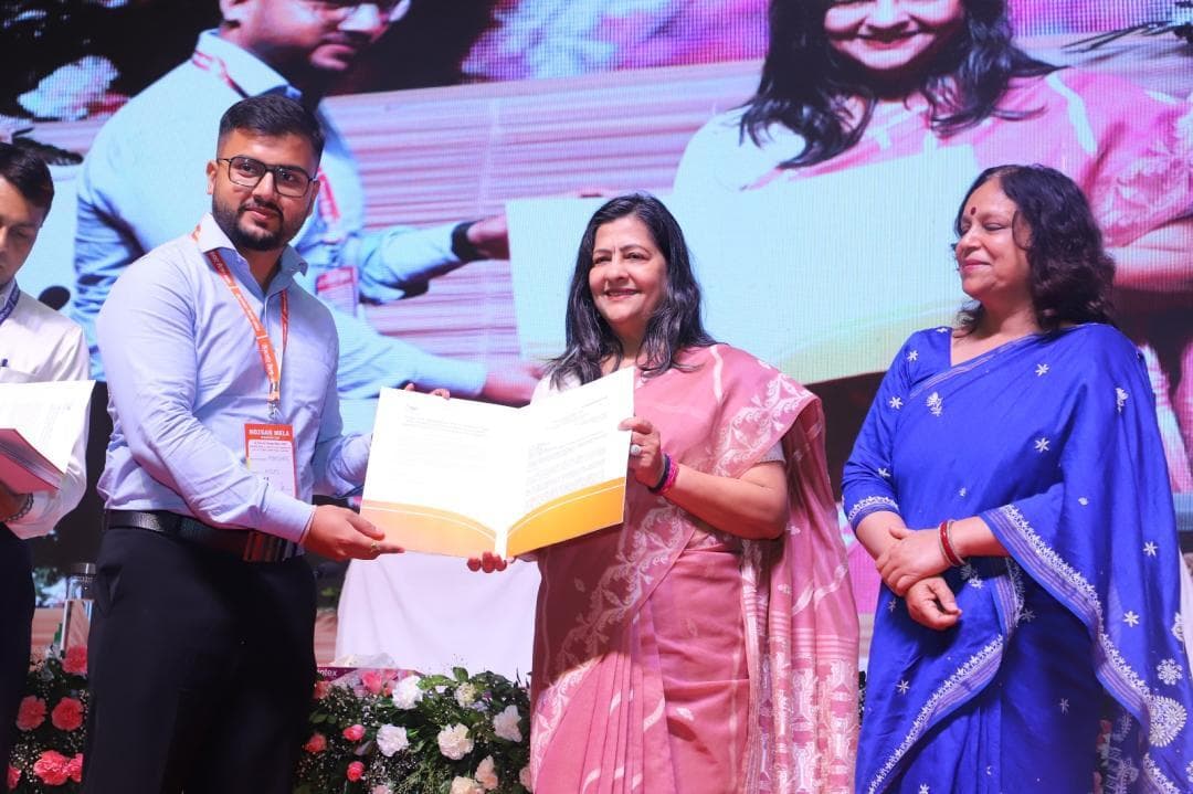 “रोजगार मेला 2026, लखनऊ — रोजगार के अवसर एवं नियुक्ति-पत्र वितरण।”